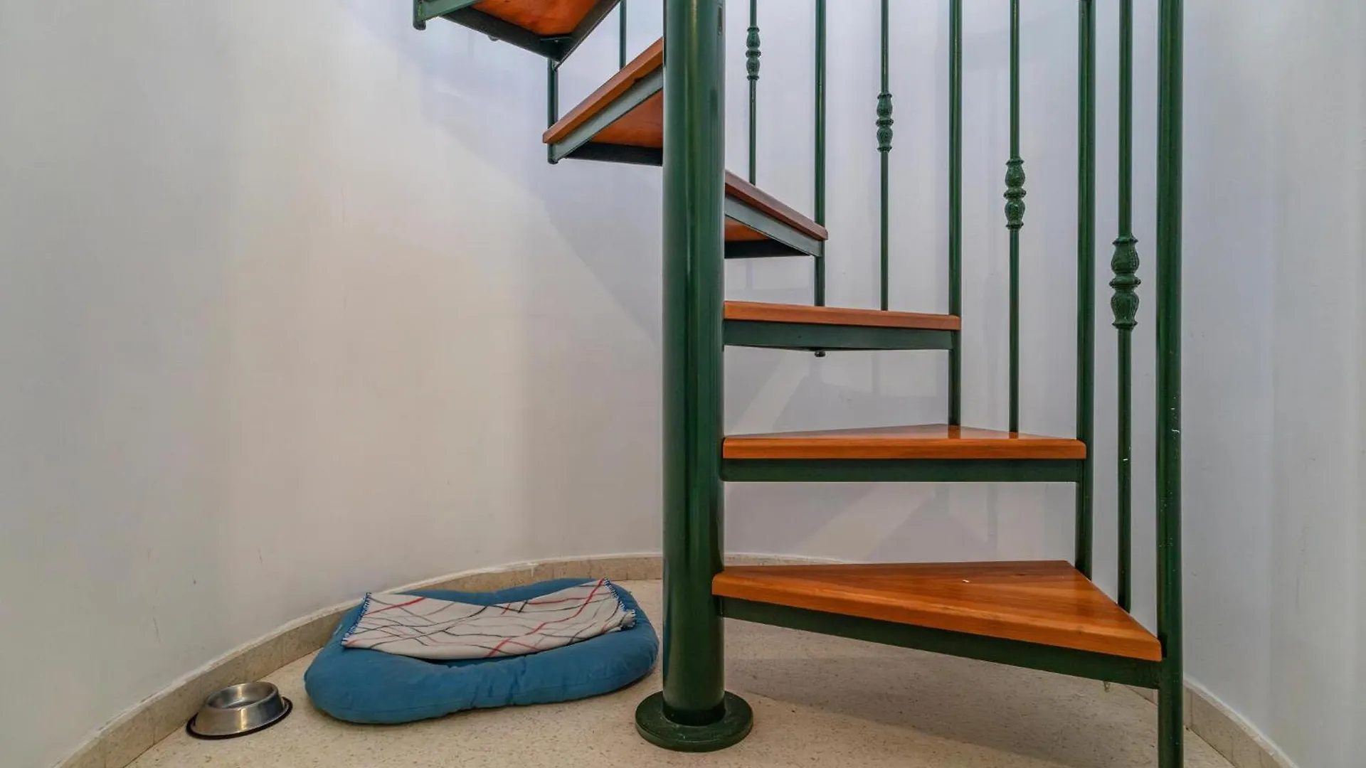 Gorgeous Apartment In Torrox With Wifi 0*,